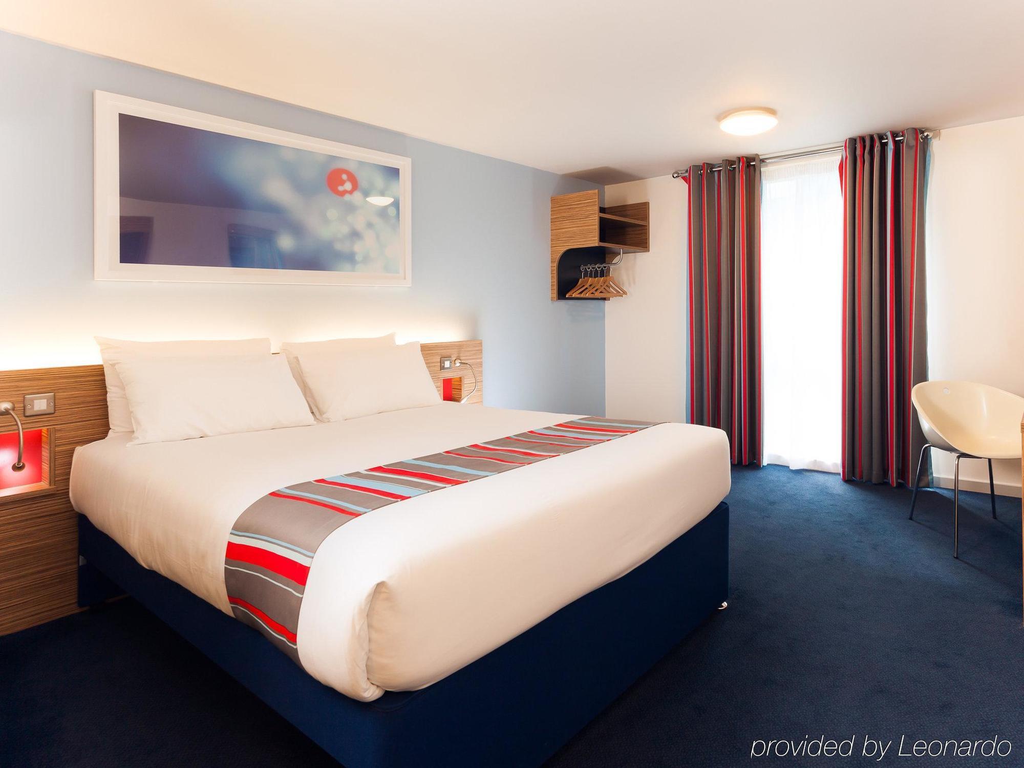 Travelodge London Greenwich Екстериор снимка