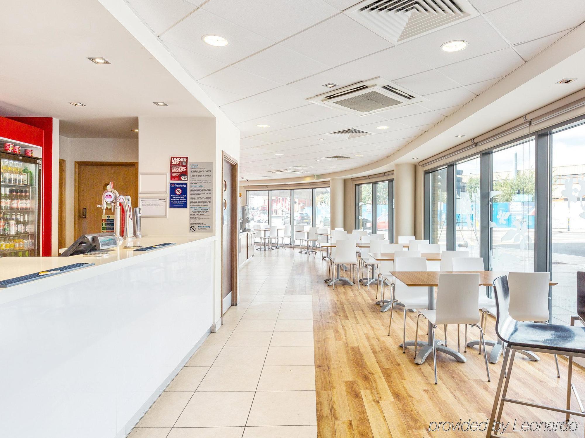 Travelodge London Greenwich Екстериор снимка