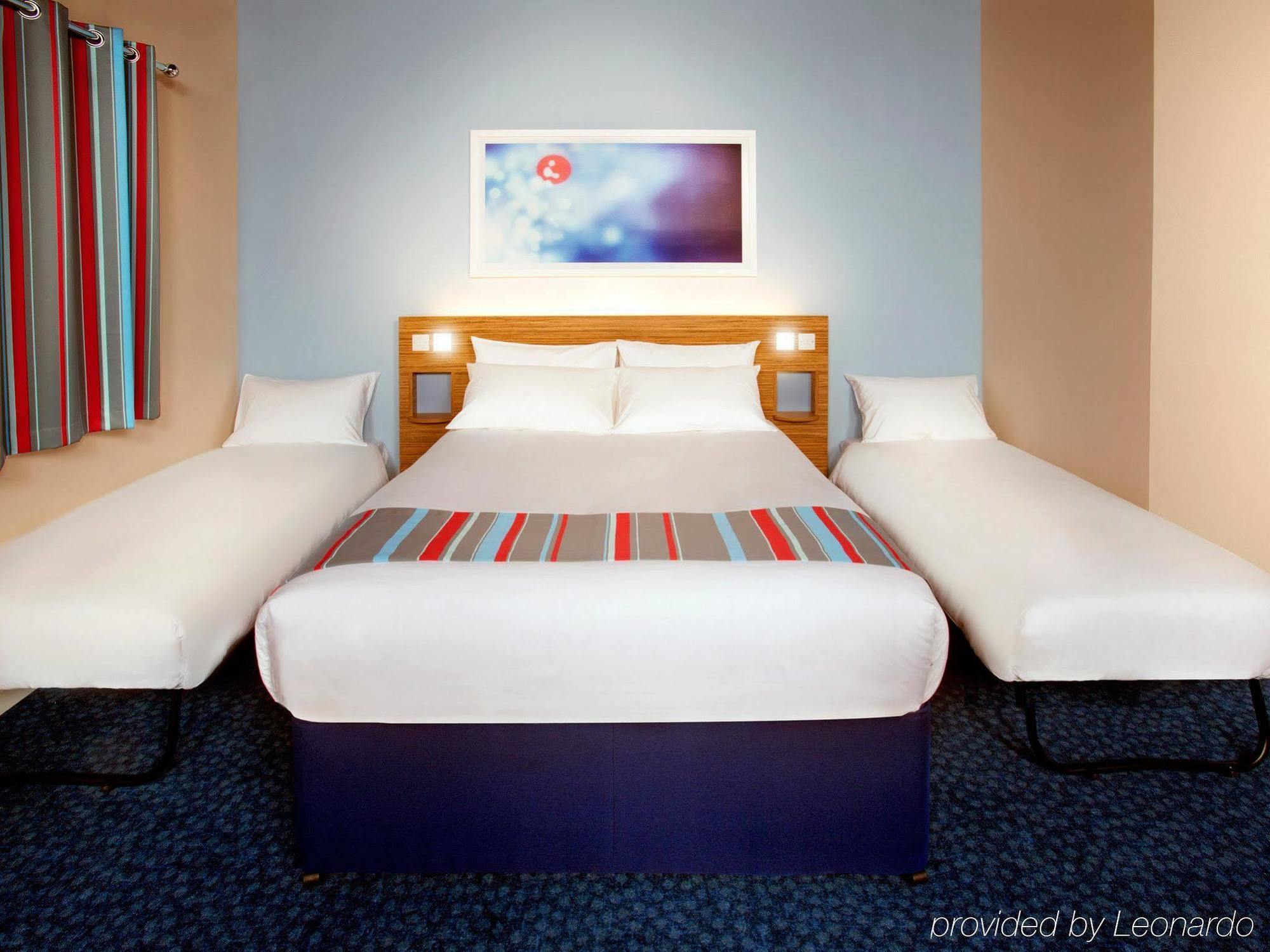 Travelodge London Greenwich Екстериор снимка